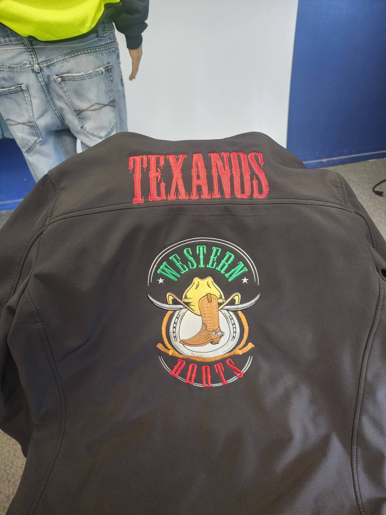 Jacket Back Digitizing